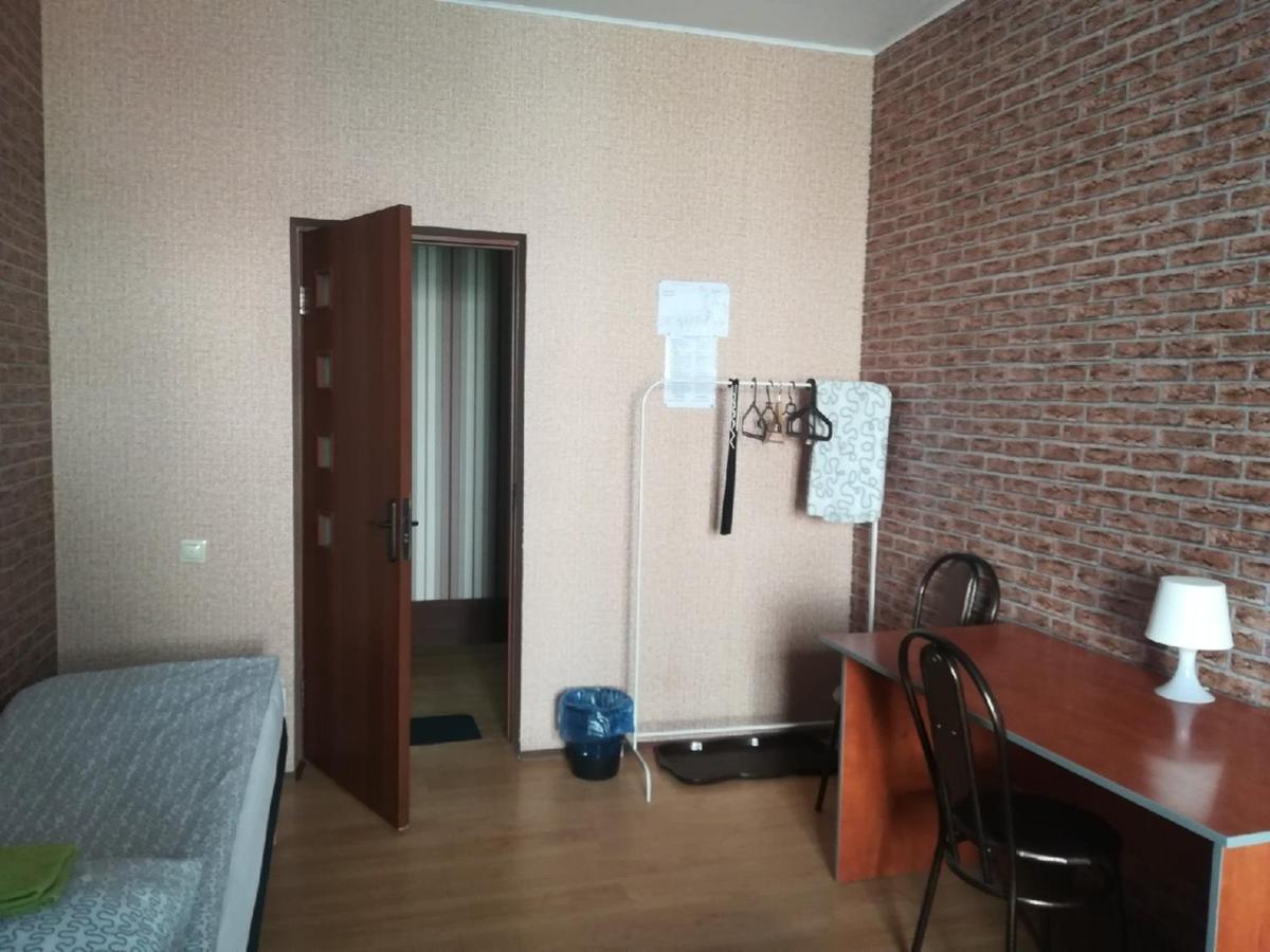 Hostel 3 Stars Na Oktyabryskoy วีเต็บส์ ภายนอก รูปภาพ
